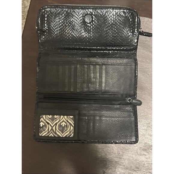 Brighton Medallion Zip Leather Wallet Clutch With Multiple Card Holders - Picture 6 of 9